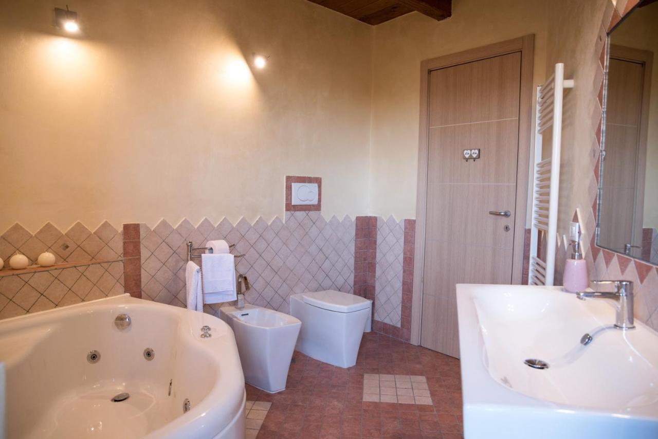 Il Caravaggio B&B 카프라롤라 외부 사진